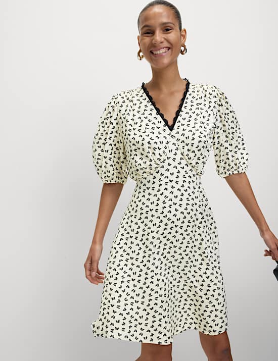 Printed V-Neck Tie Waist Mini Tea Dress