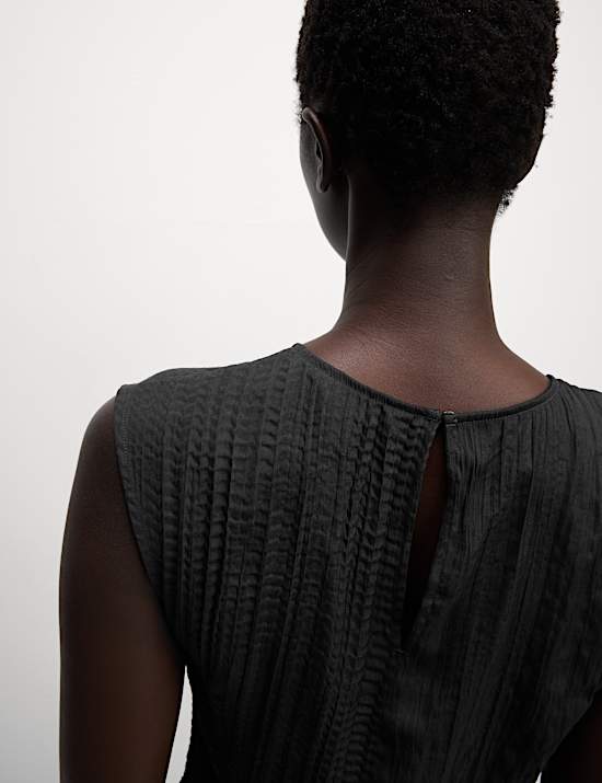 Plisse Round Neck Top