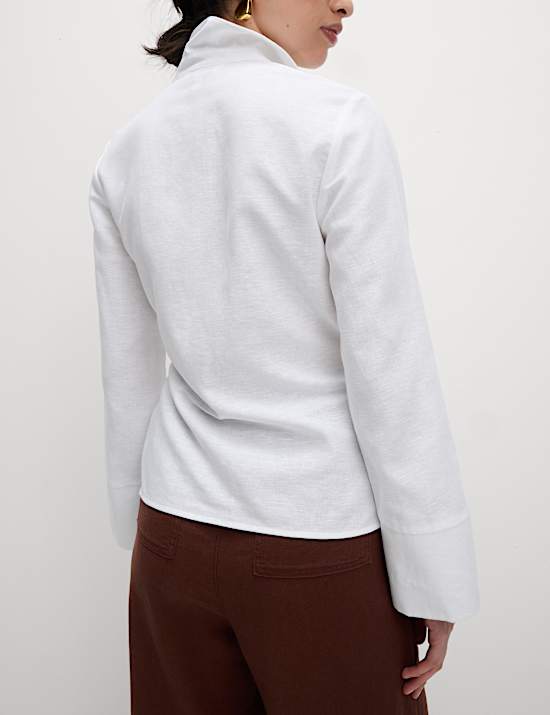 Linnenrijk overhemd met kraag en striksluiting voor