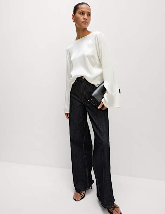 Top met lange mouwen en strikdetail