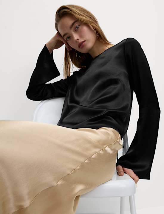 Top s dlouhými rukávy a zavazováním