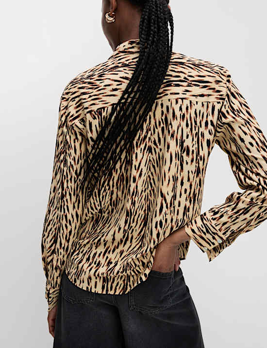 Εμπριμέ πουκάμισο με γιακά