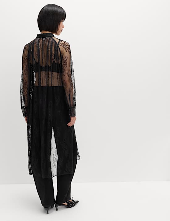 Lang geschnittenes Hemd mit Kragen und Spitze