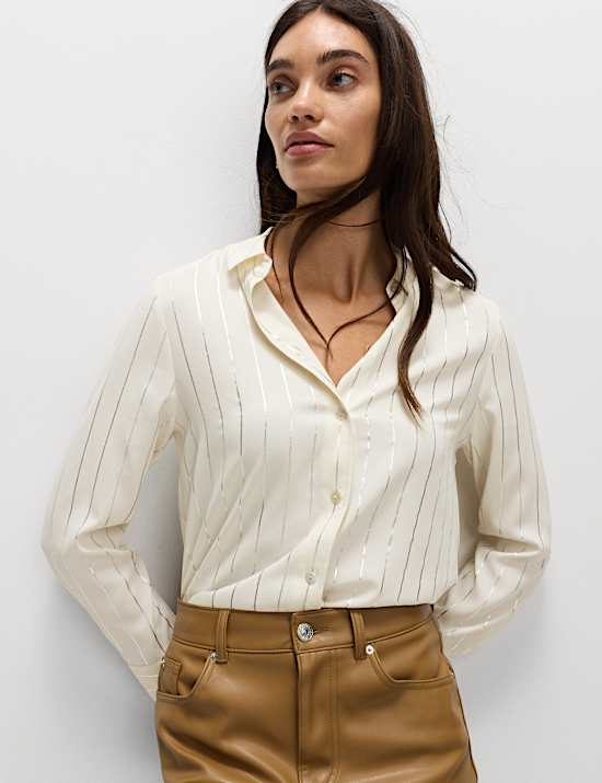 Hemd mit Folienmuster und Kragen