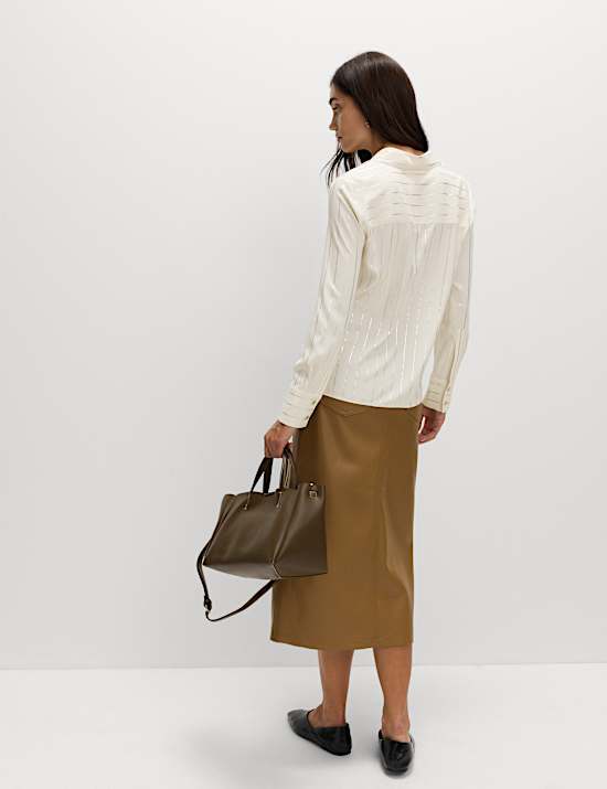 Hemd mit Folienmuster und Kragen