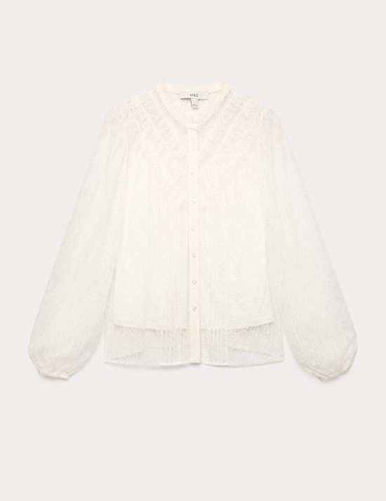 Hochgeschlossenes Shirt mit Spitze