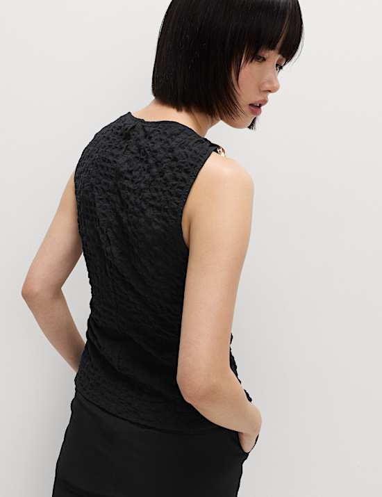 Strukturiertes Tanktop mit hohem Baumwollanteil mit Metall-Details