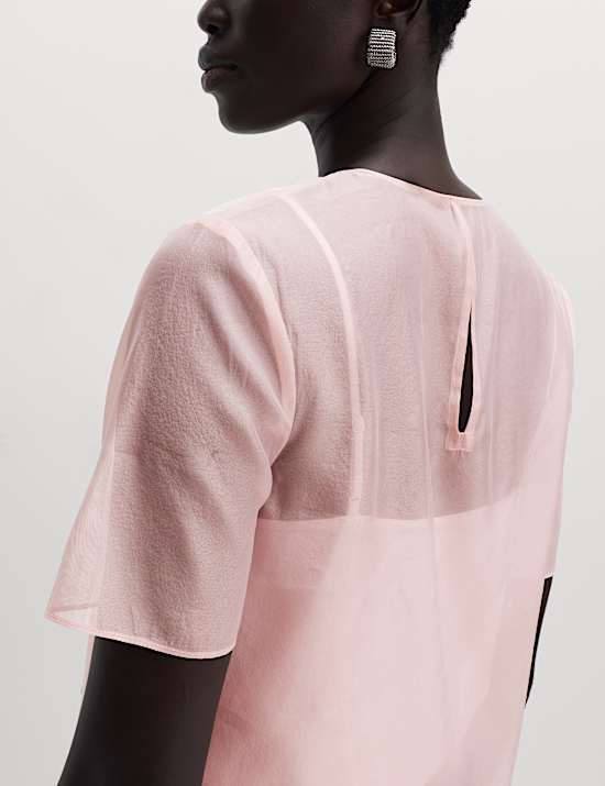 Organzový top zdobený s kulatým výstřihem