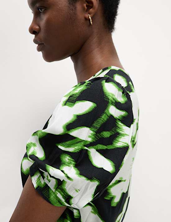 Printed Puff Sleeve Blouse