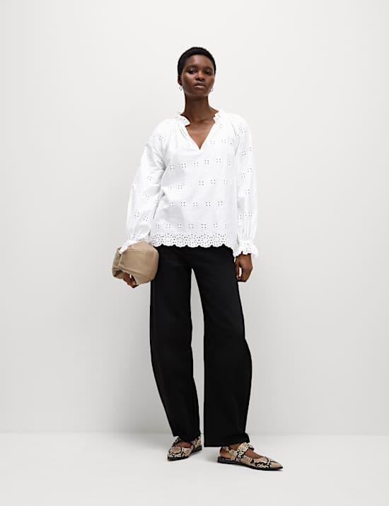 Blouse 100 % coton &agrave; motif brod&eacute; et volants