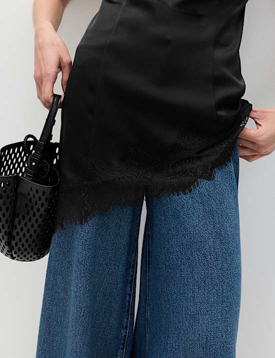 Top bandeau asym&eacute;trique &agrave; ourlet en dentelle
