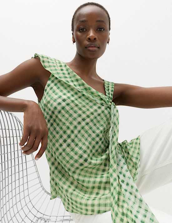 Checked Asymmetric Top