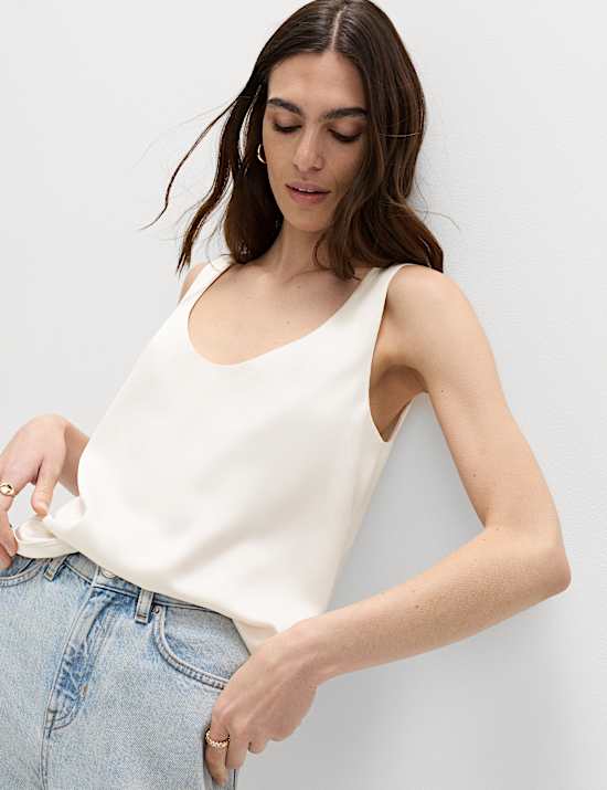 Tops & t-shirts