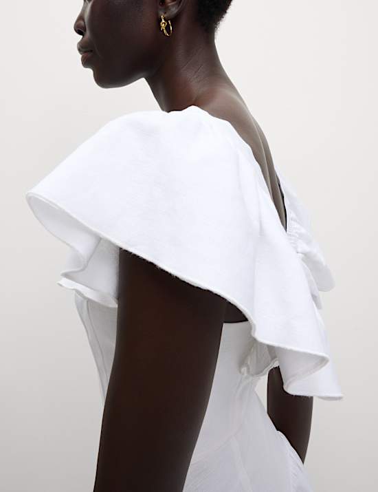 Atasan Model Crop Regular Fit Bahan Linen