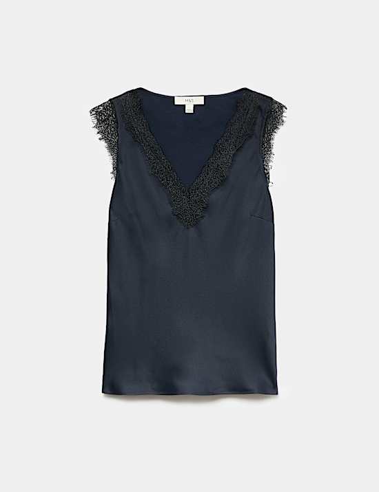 Top estilo camisola de sat&eacute;n con postizo de encaje, detalle de lazo y cuello en pico