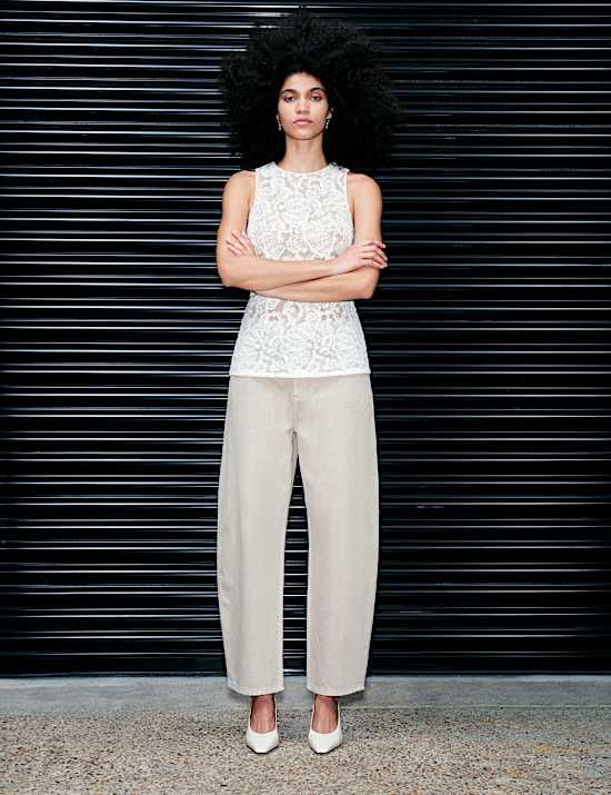 Lace Fitted Tunic Shell Top