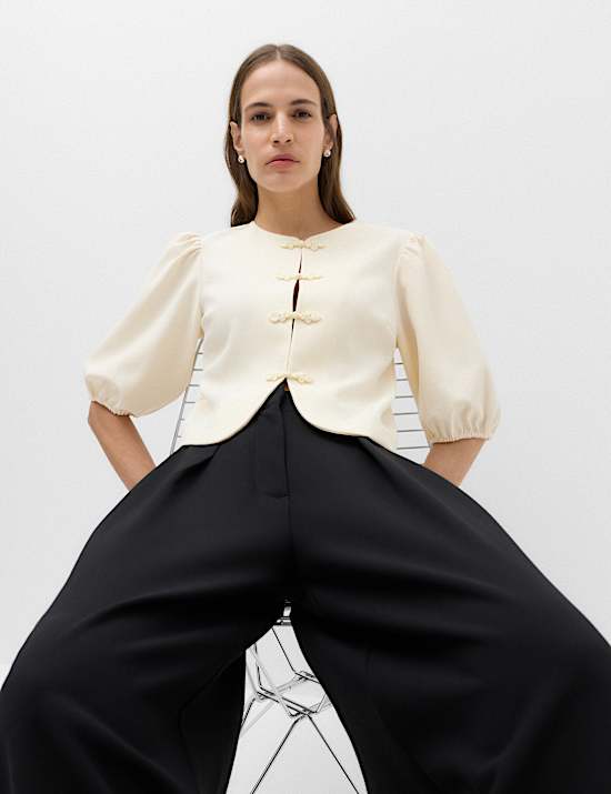 Knot Button Detail Puff Sleeve Top