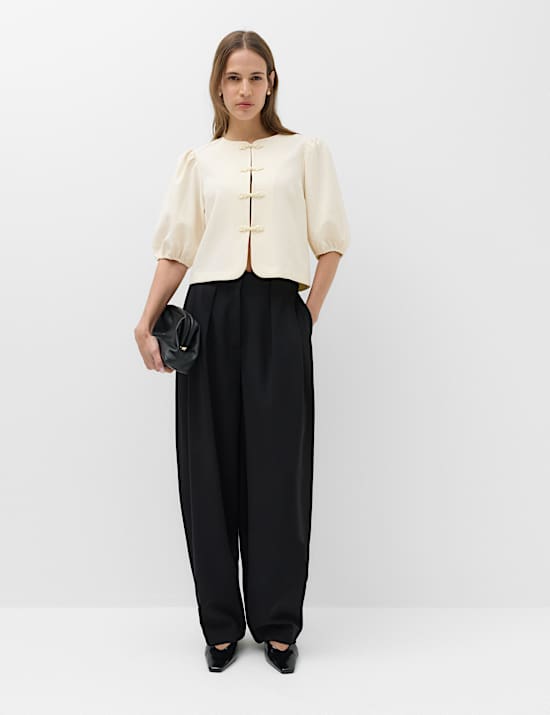 Knot Button Detail Puff Sleeve Top