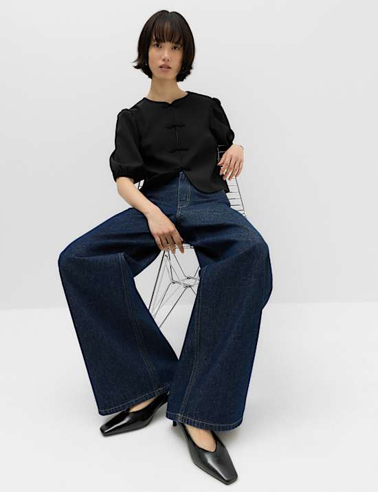 Knot Button Detail Puff Sleeve Top