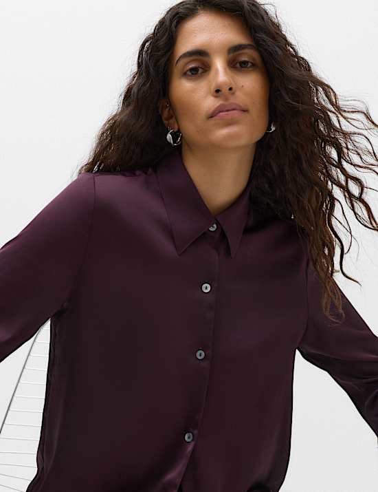 Camisa abotonada con cuello de sat&eacute;n