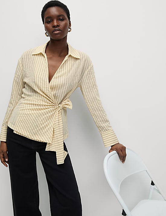 חולצת פסים עם צווארון וקשירה קדמית
