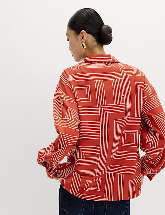 Koszula z kołnierzem w geometryczny wz&oacute;r