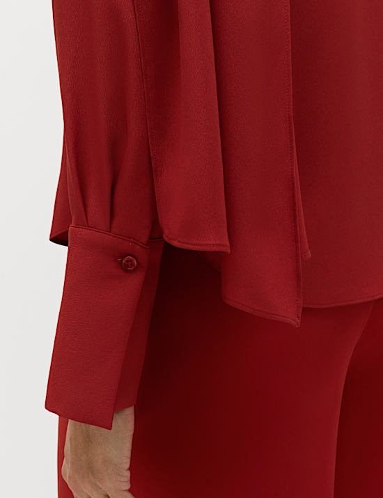 Top &agrave; encolure drap&eacute;e