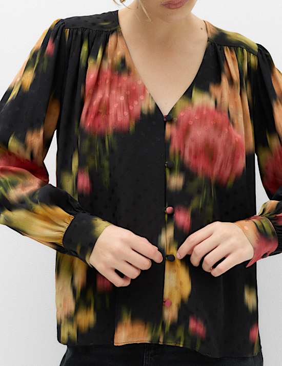 Printed Jacquard V-Neck Button Through Blouse
