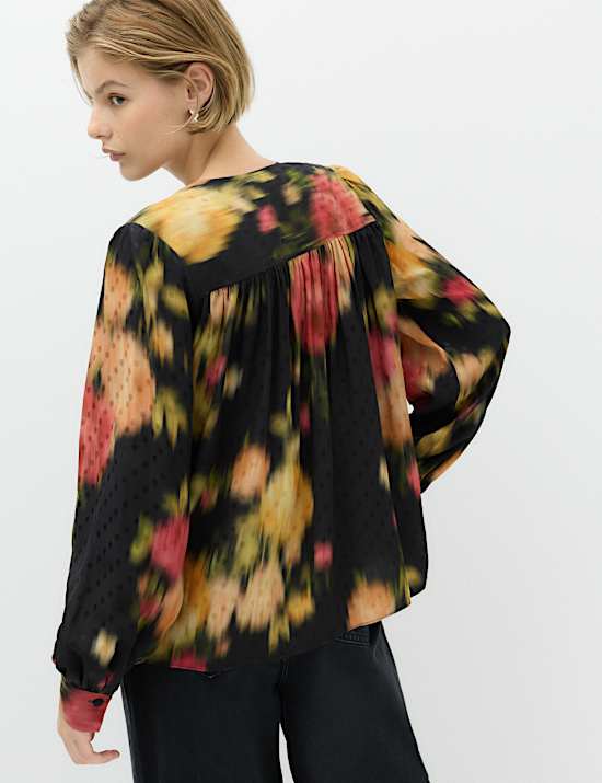 Printed Jacquard V-Neck Button Through Blouse