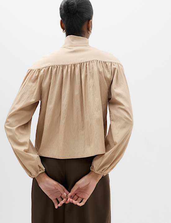 Funnel Neck Gathered Shirt