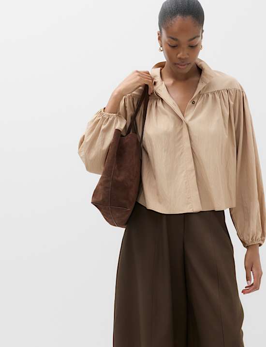 Funnel Neck Gathered Shirt