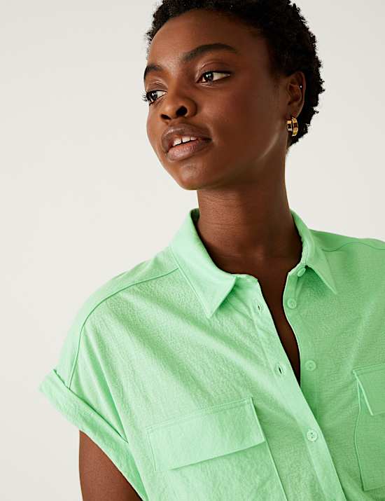 Kemeja Jersey Model Kerah