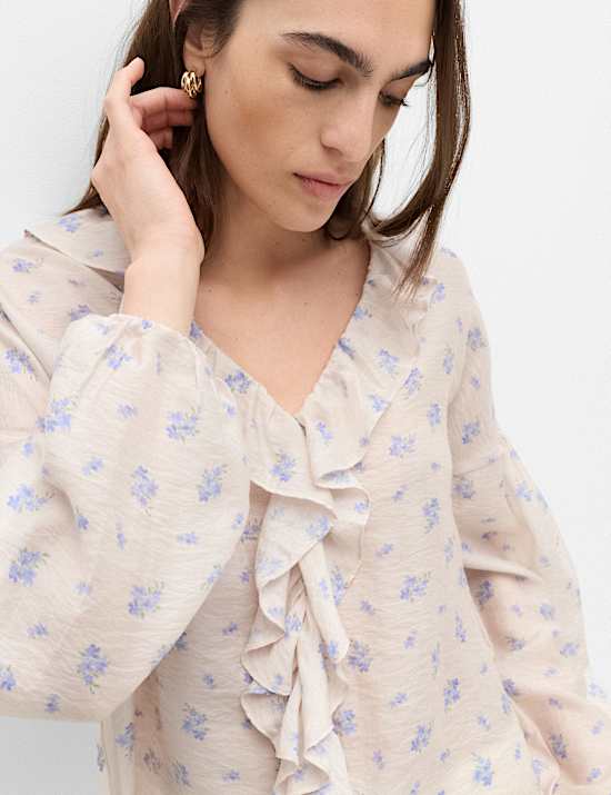 Lyocellrijke blouse met bloemenmotief en ruches