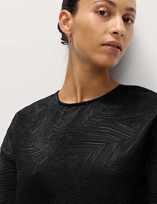 Textured Round Neck T-Shirt