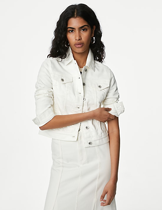 Dž&iacute;nov&aacute; bunda se strečem a&nbsp;vysok&yacute;m pod&iacute;lem bavlny