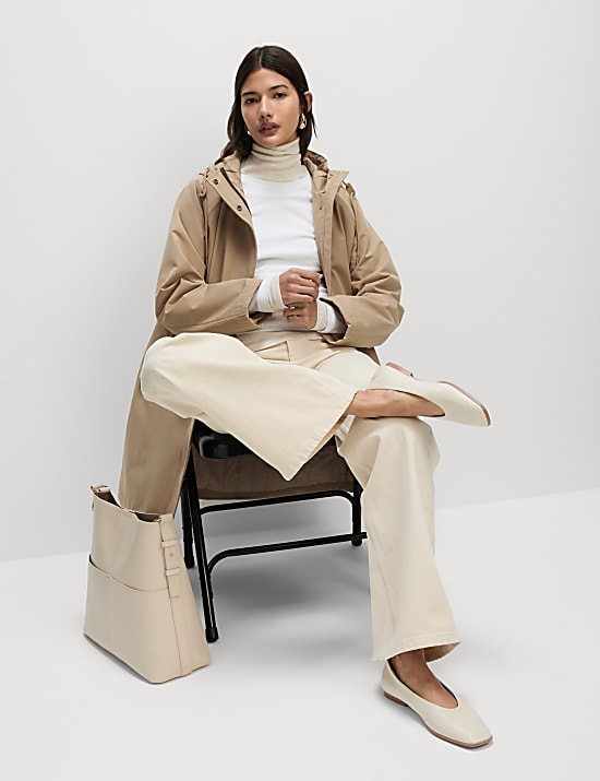 Imperm&eacute;able &agrave; capuche, dot&eacute; de la technologie Stormwear&trade;