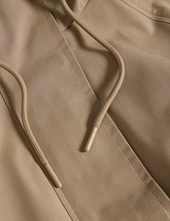 Imperm&eacute;able &agrave; capuche, dot&eacute; de la technologie Stormwear&trade;