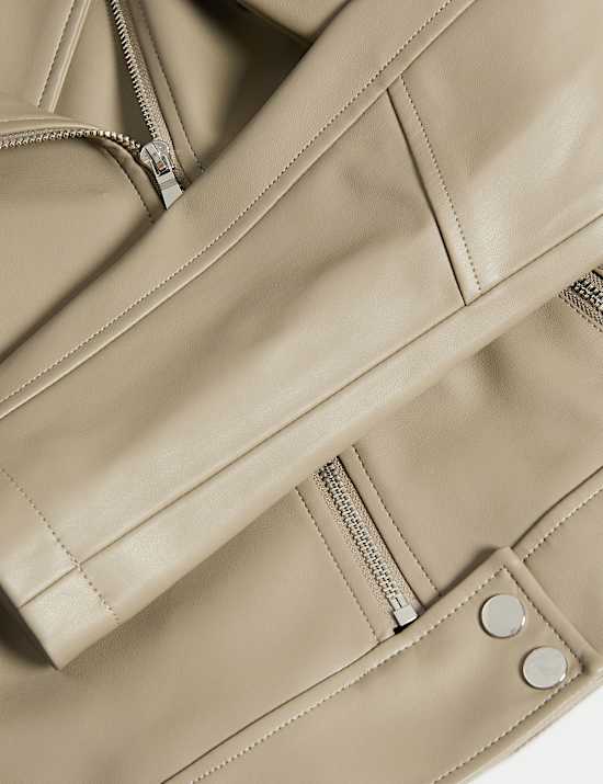 Petite veste style motard en similicuir