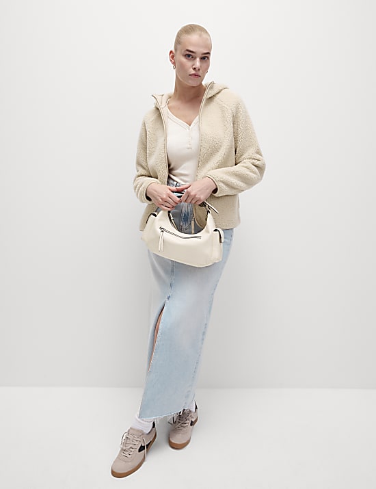 Chaqueta polar con capucha