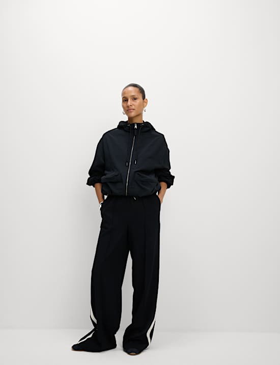 Lightweight Hooded Rain Jacket