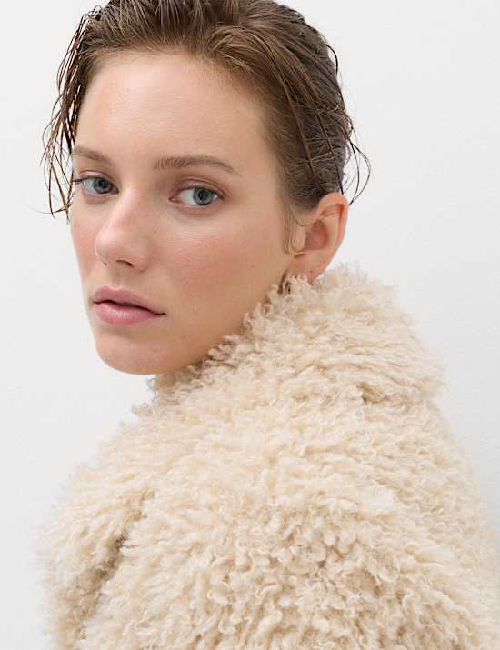 Faux Fur Textured Collared Short Jacket