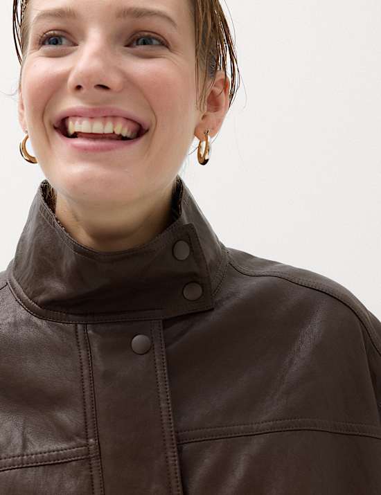 Veste d&rsquo;aviateur en simili cuir carreaux et &agrave; col chemin&eacute;e