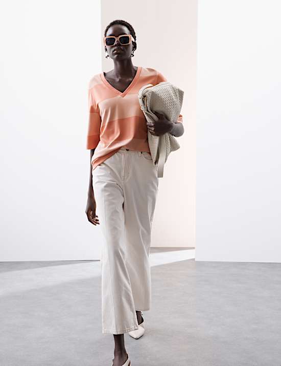 T-shirt &agrave; col en V et rayures en viscose