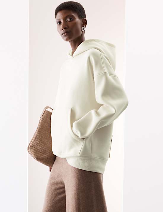Bequemer Hoodie aus Baumwollmischgewebe