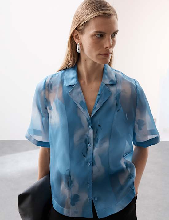 Εμπριμέ πουκάμισο με γιακά από 100% μετάξι