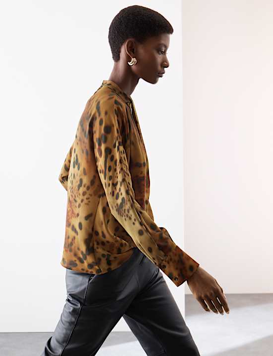 Drapierte Bluse mit Animalprint
