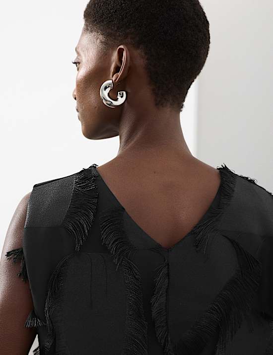 Top coupe décontractée à détail torsadé au dos et franges