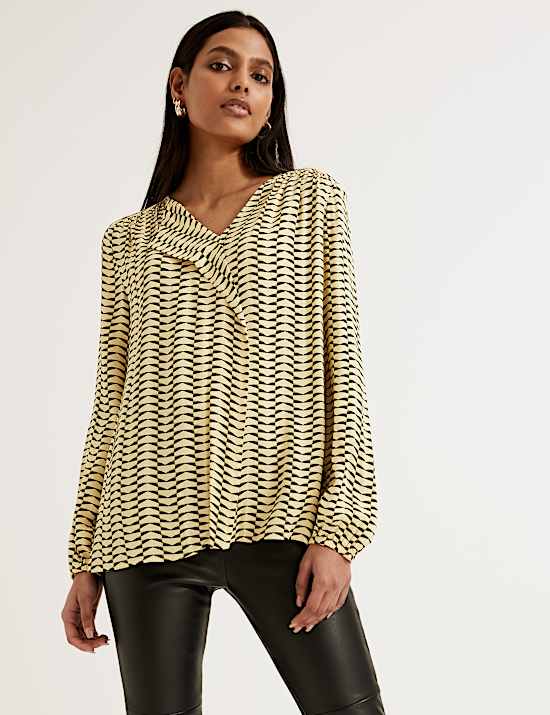 Geometric Draped V-Neck Long Sleeve Blouse