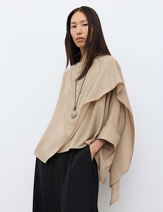 Blouse drap&eacute;e asym&eacute;trique