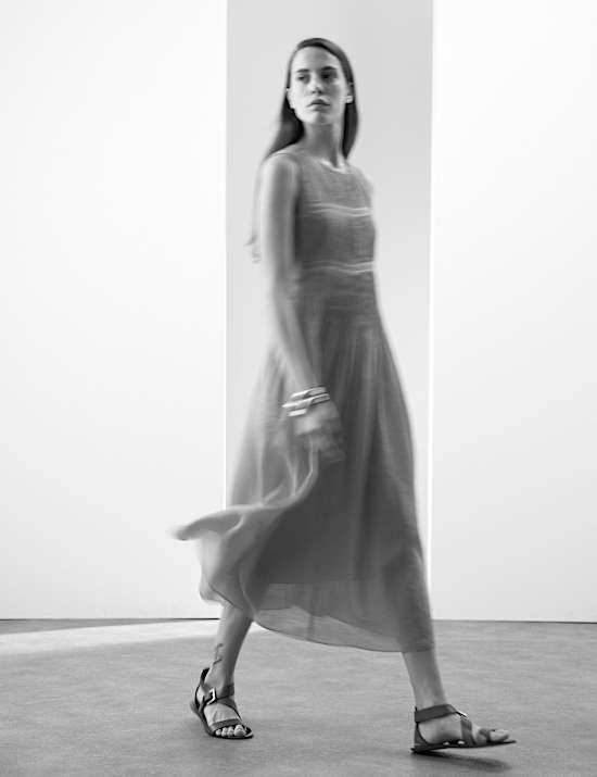 Pure Ramie Round Neck Pintuck Midi Shirred Dress